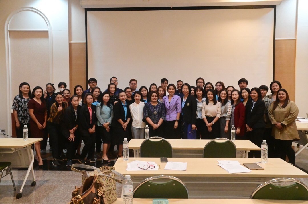 โครงการอบรมเชิงปฏิบัติการเรื่องการจัดทำแผนบริหารความเสี่ยง