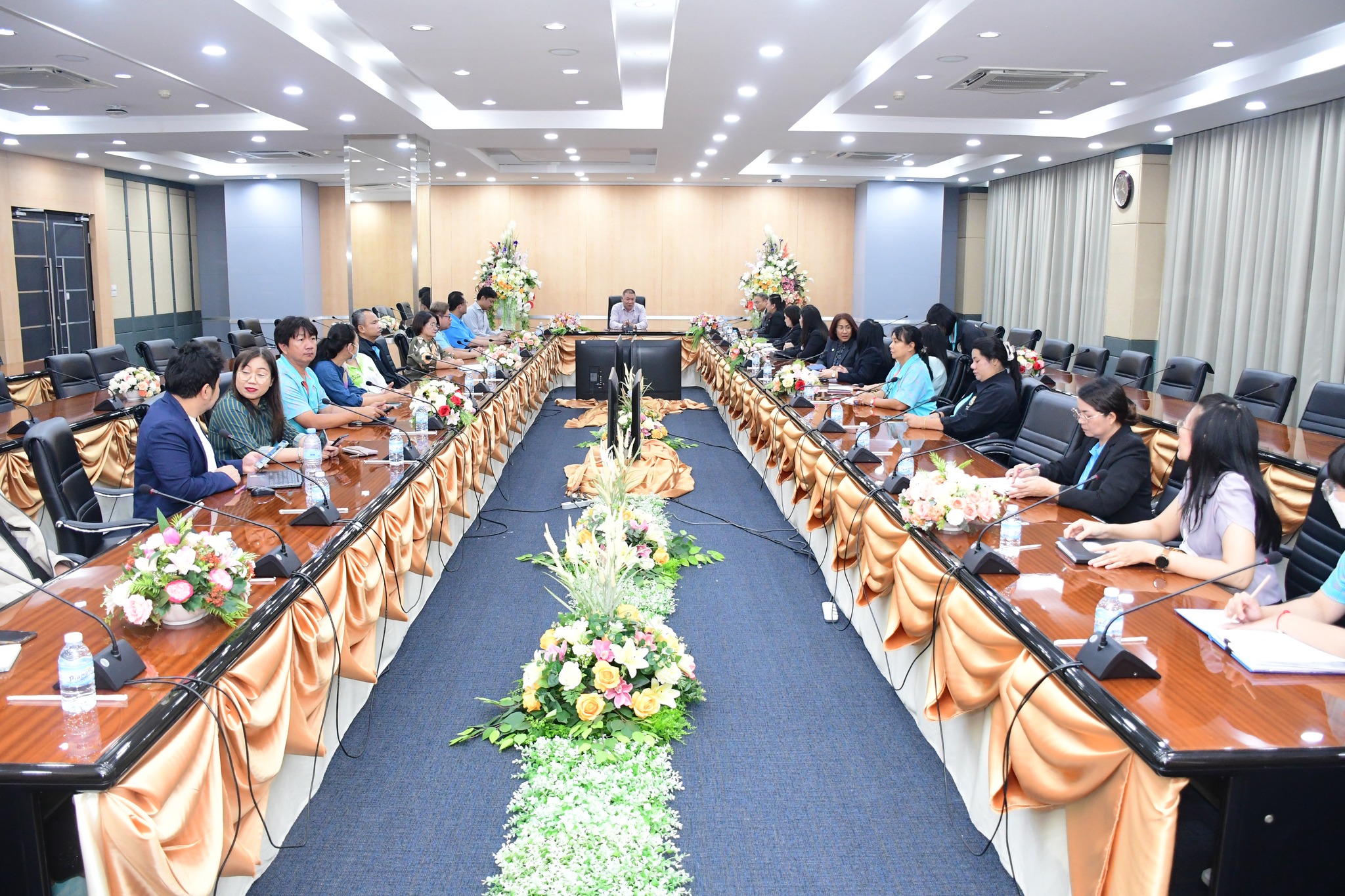 ประชุมเปิดตรวจสอบโครงการบริการทางวิชาการของมหาวิทยาลัยราชภัฏราชนครินทร์
