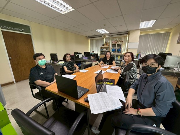 ประชุมปิดการตรวจสอบแบบเฉพาะกิจ คณะครุศาสตร์ และงานคลัง