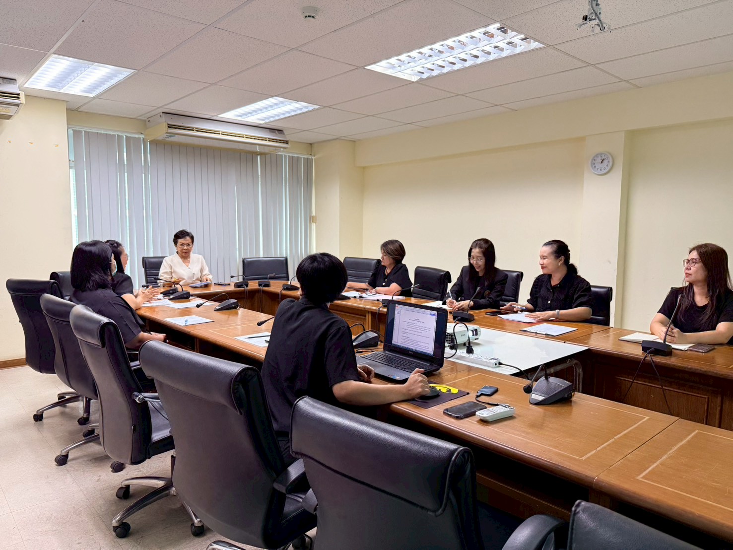 ประชุมปิดการตรวจสอบกองกลาง สังกัดสำนักงานอธิการบดี